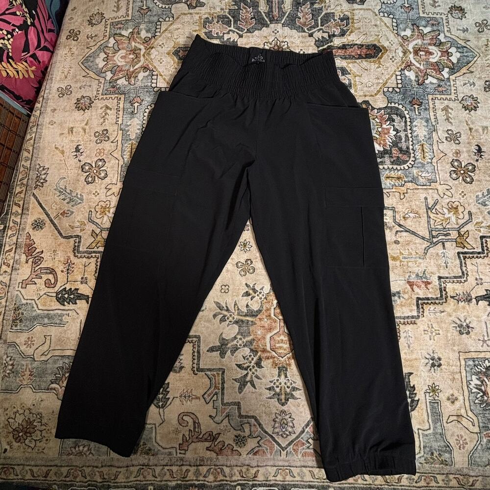 Prana Women's Yoga Athletic Black Jogger Pants Cropped Outdoor Hiking Bottoms S